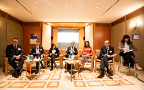 Photo – Discussion: “Finance and Human Capital”